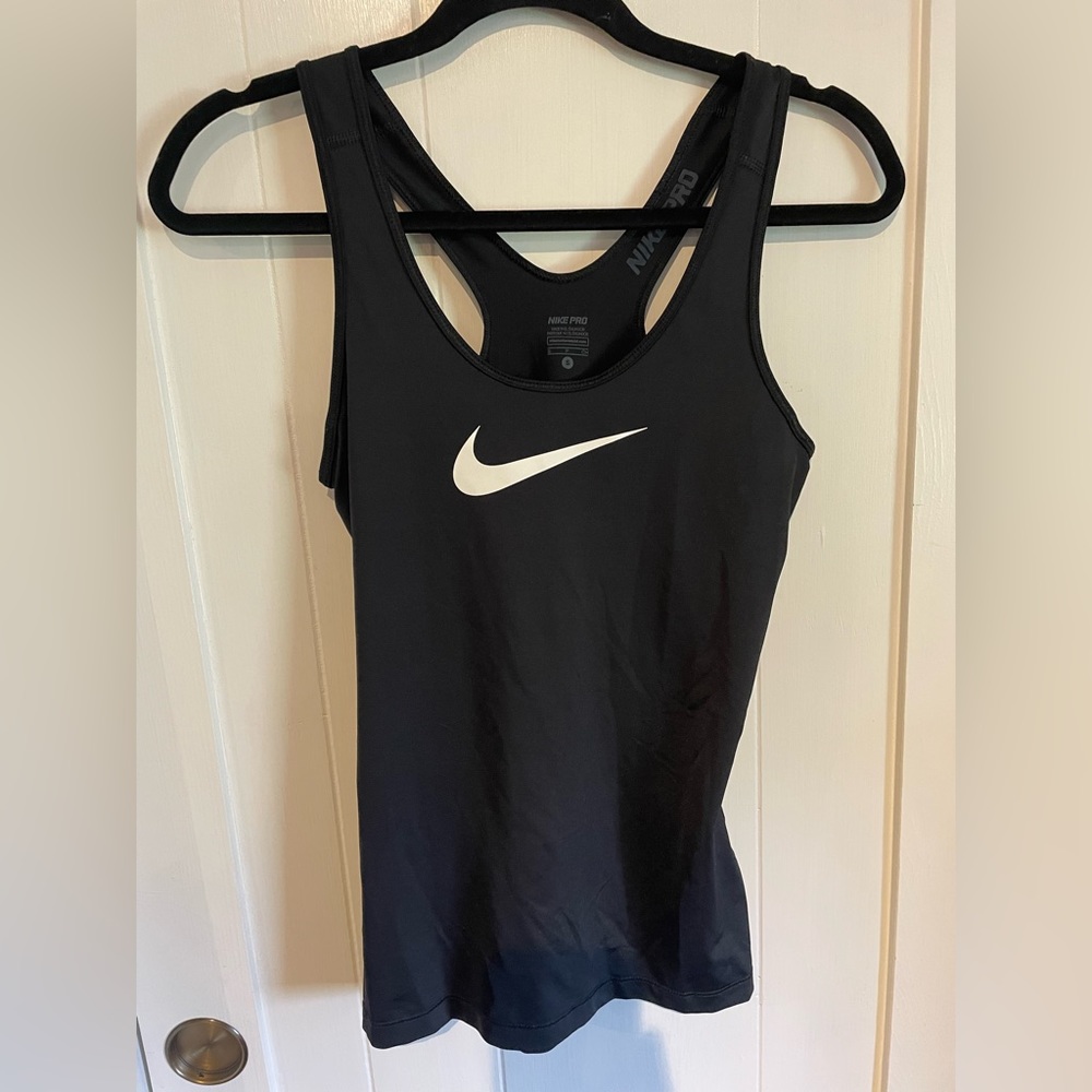 Nike workout tank